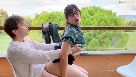 Chịch nữ thư ký nứng lồn Vân Taylor